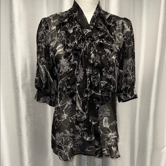 White House Black Market Elegant Black Blouse Size Small - Picture 1 of 7